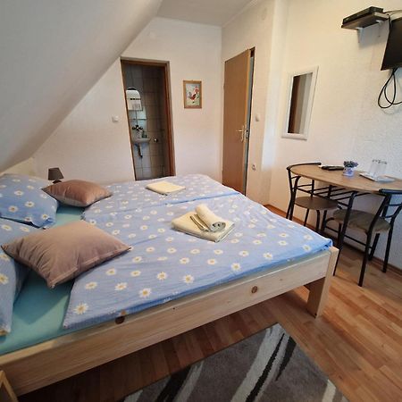 House Luketic Hotel Rastovača Екстериор снимка