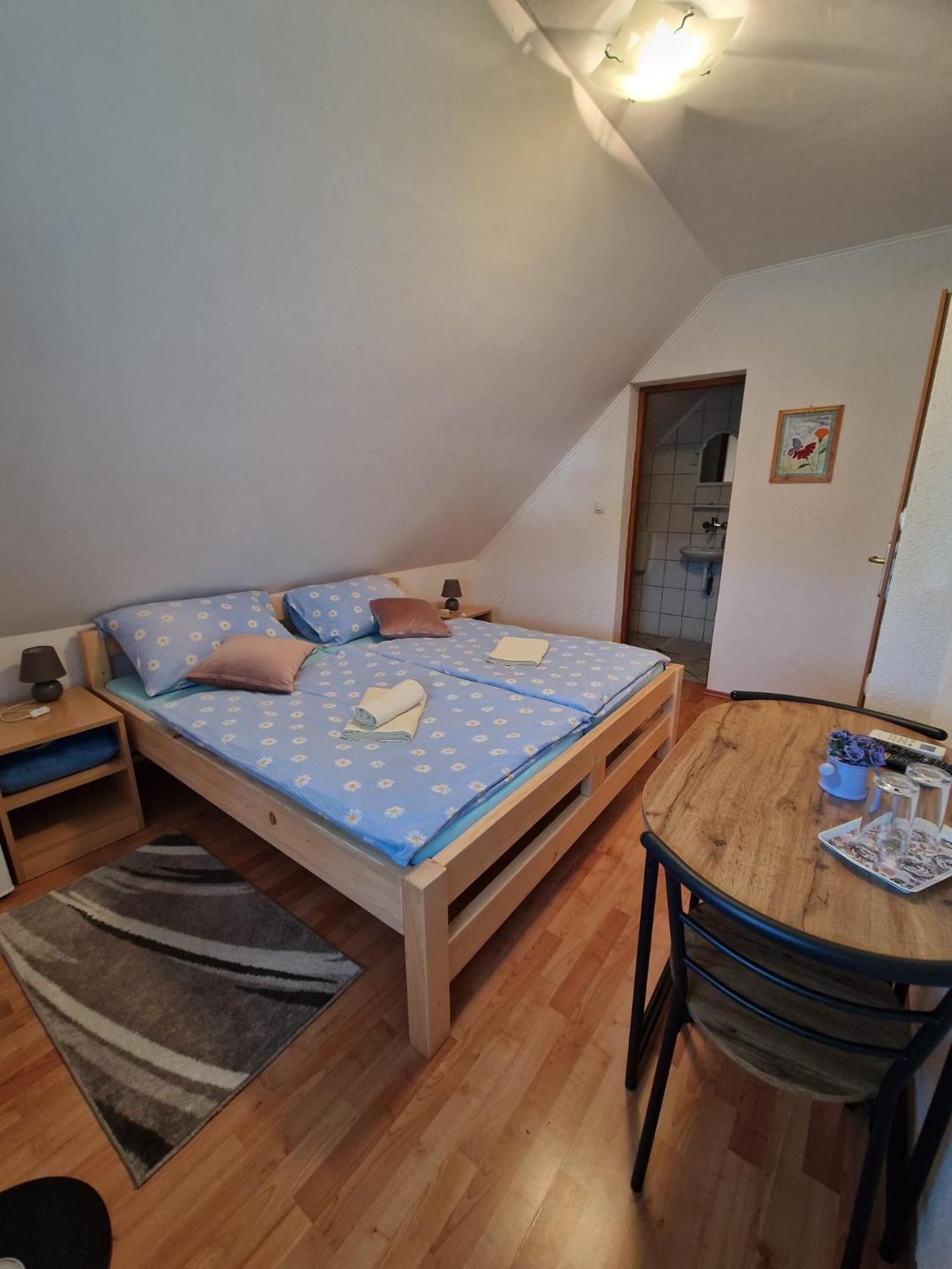 House Luketic Hotel Rastovača Екстериор снимка