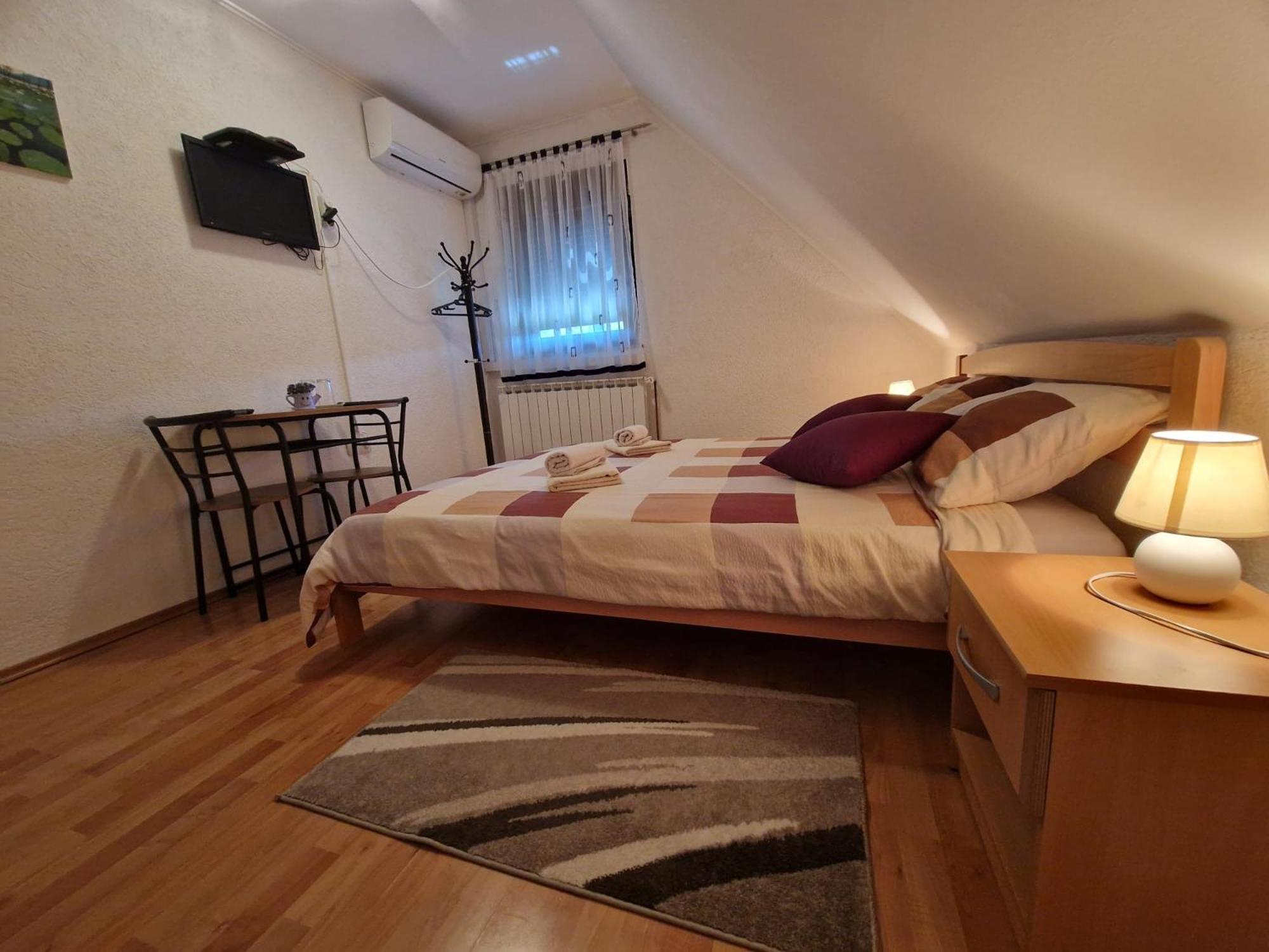 House Luketic Hotel Rastovača Екстериор снимка